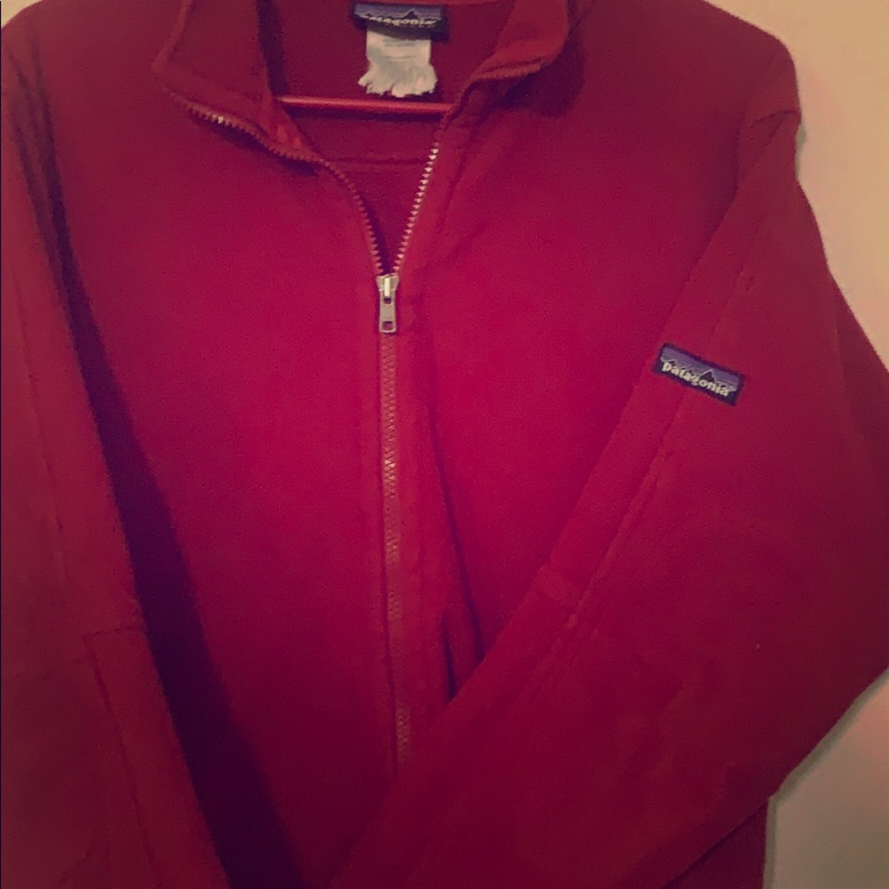Patagonia red zip fleece
